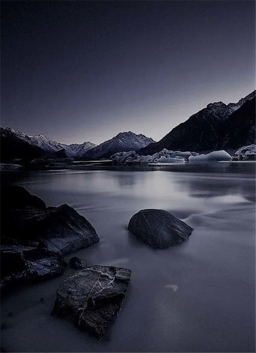 贝佳斯岩板 光影下的自然石纹，纯粹之美的永恒定格